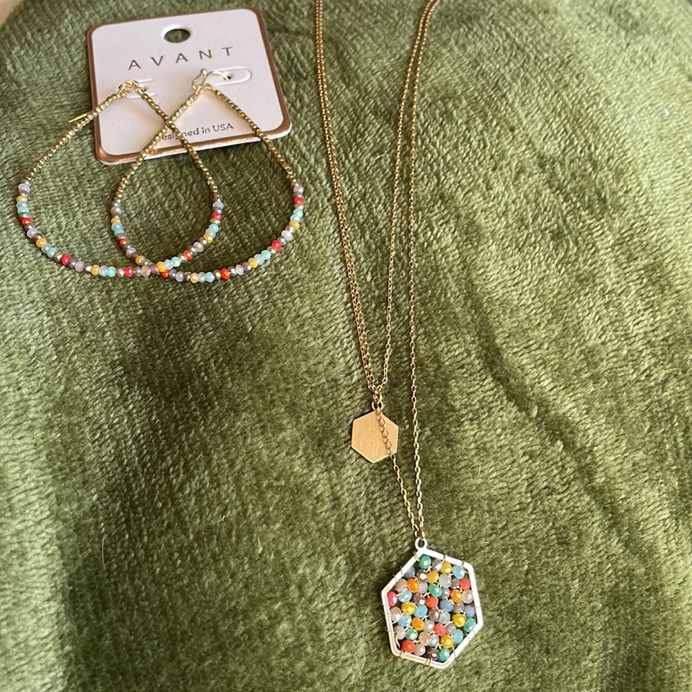 Avant- jewelry
